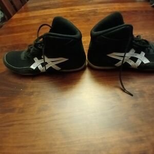Asics Wrestling Shoes-M7.5